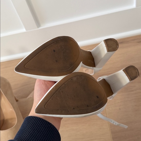 Women’s heels bundle. 5 pairs 
Elegant Black, White, and Beige Women's Shoes - Picture 11 of 16